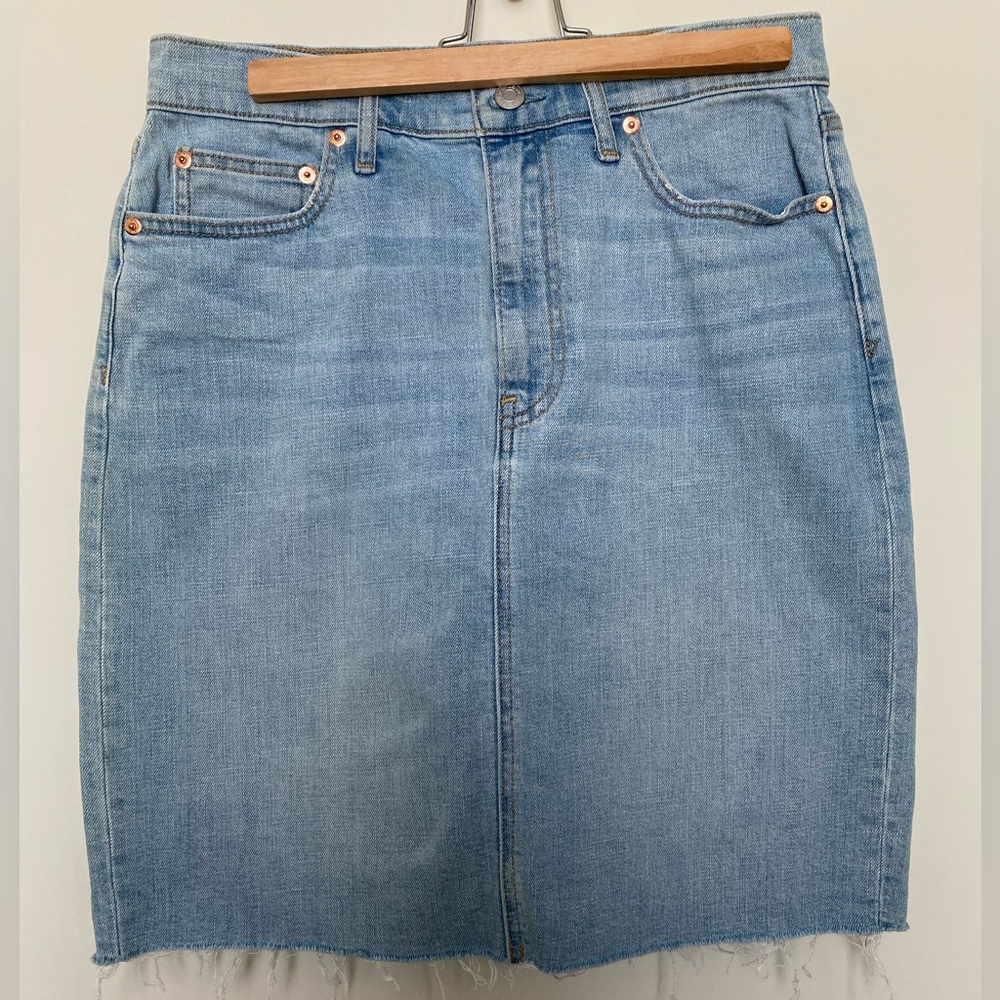 GAP denim skirt